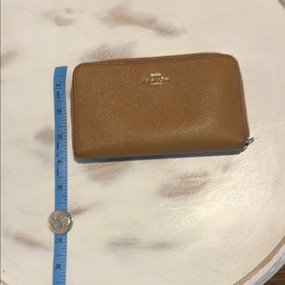 Coach Tan Leather Zip Wallet - Picture 2 of 7